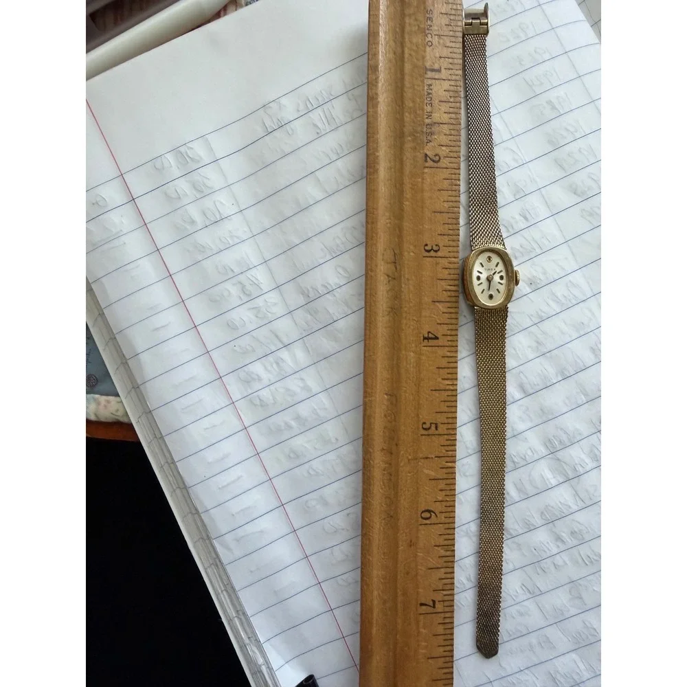 Timex Watch Women Gold Tone Mesh Band Analog Vintage Oval Face‎ Dial